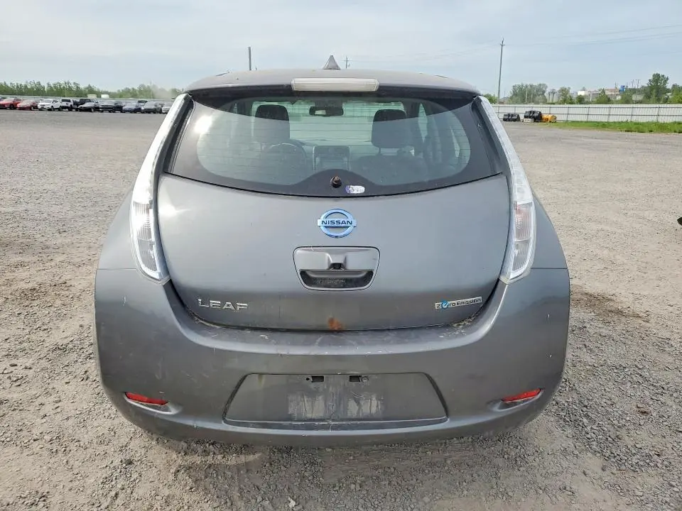 2014 NISSAN LEAF S  