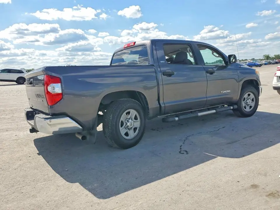 2015 TOYOTA TUNDRA CREWMAX SR5  