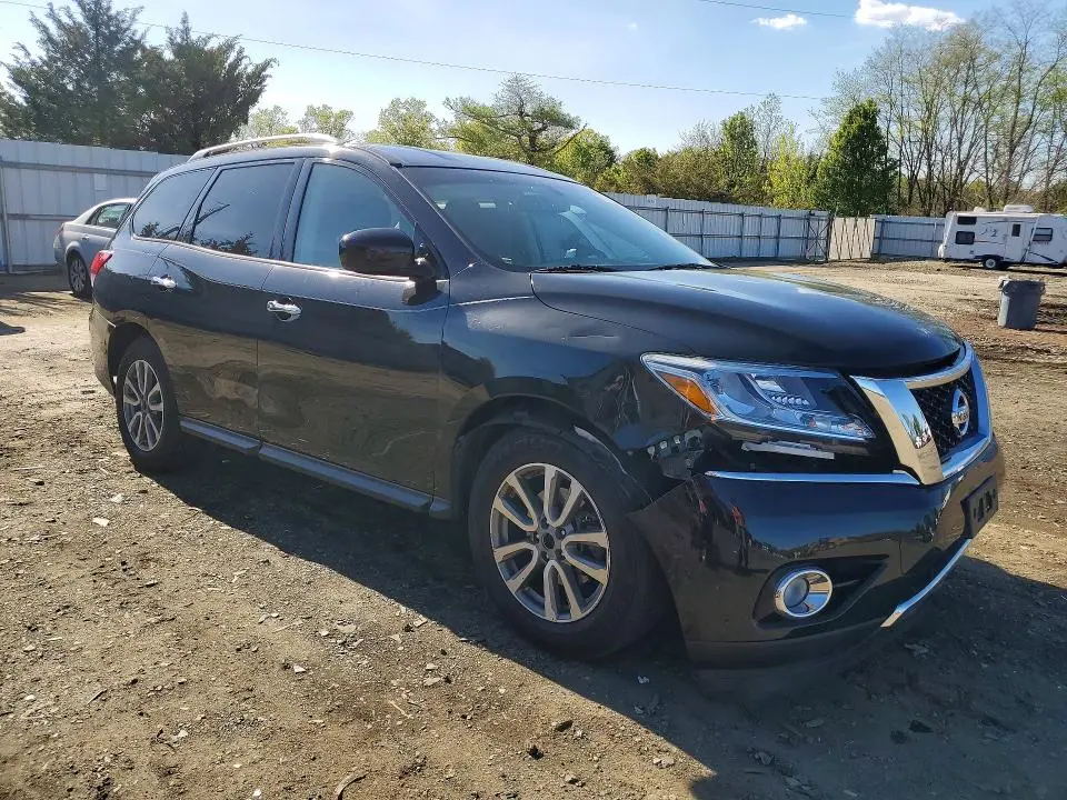 2015 NISSAN PATHFINDER SV  