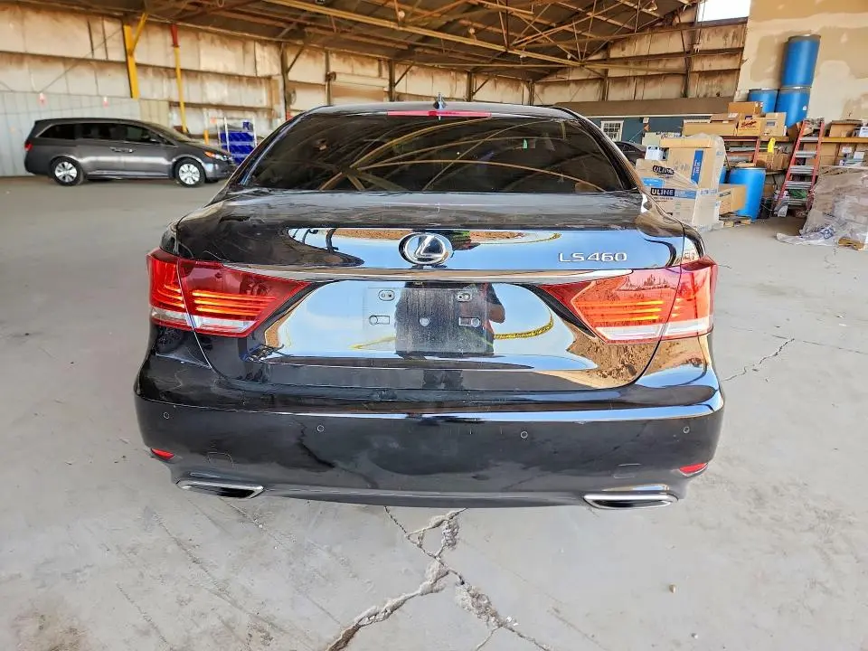 2014 LEXUS LS 460L  