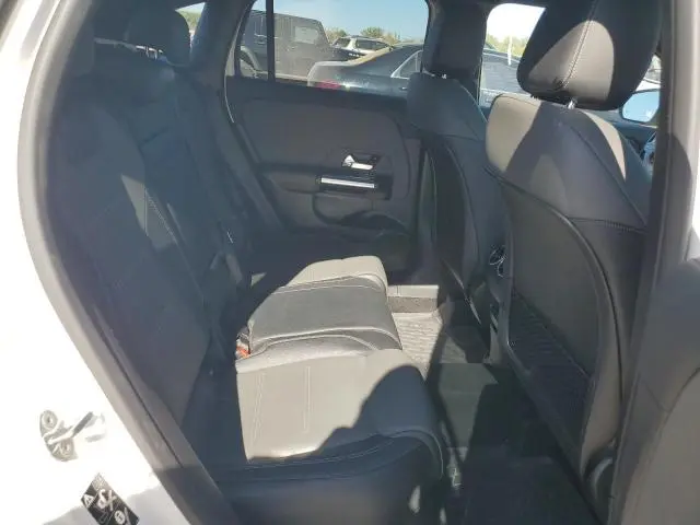 2023 MERCEDES-BENZ GLA 250 4MATIC  