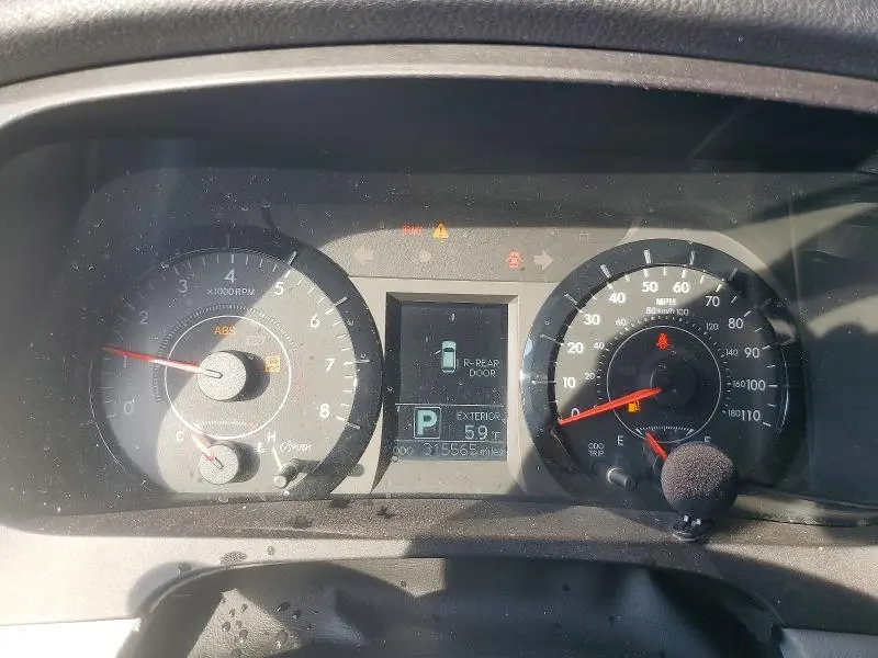 2015 TOYOTA SIENNA LE 8-PASSENGER  