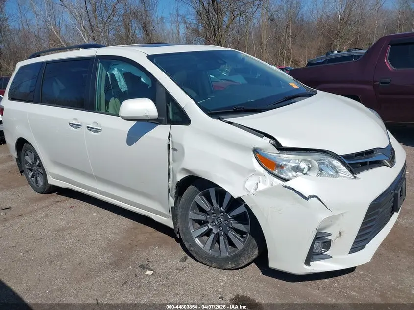 2019 TOYOTA SIENNA XLE 7 PASSENGER