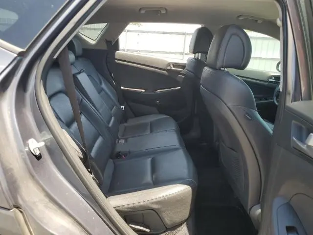 2018 HYUNDAI TUCSON SEL  