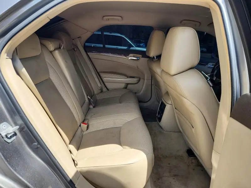 2011 CHRYSLER 300C   