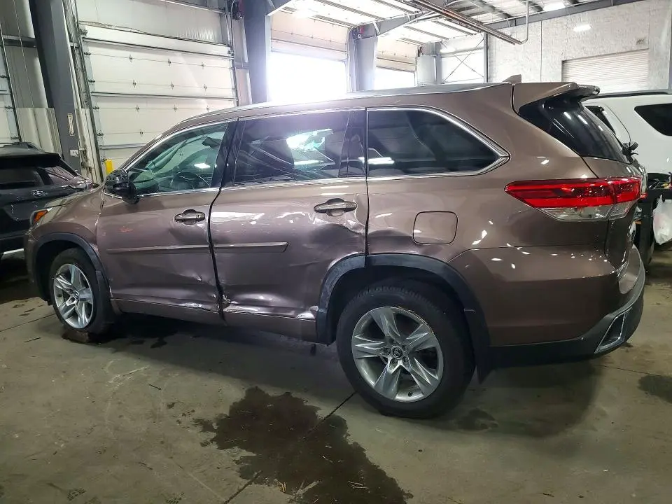 2017 TOYOTA HIGHLANDER LIMITED  