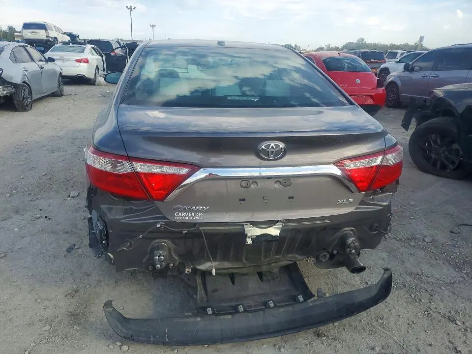 2017 TOYOTA CAMRY XLE  