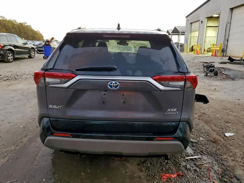 2022 TOYOTA RAV4 XSE  