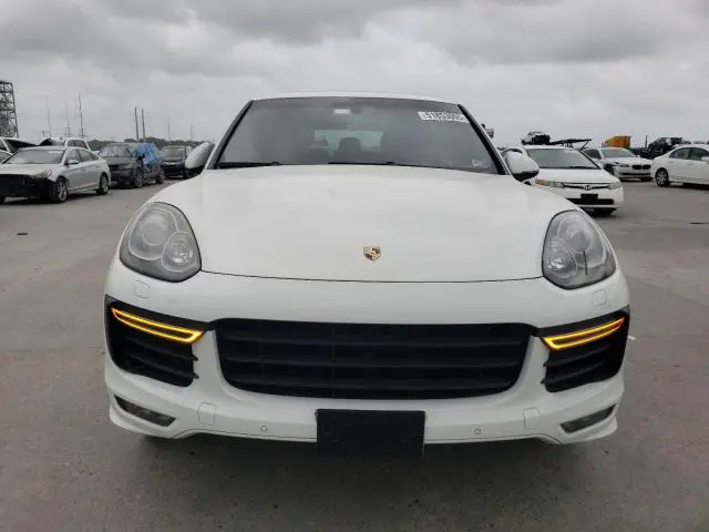 2016 PORSCHE CAYENNE GTS  