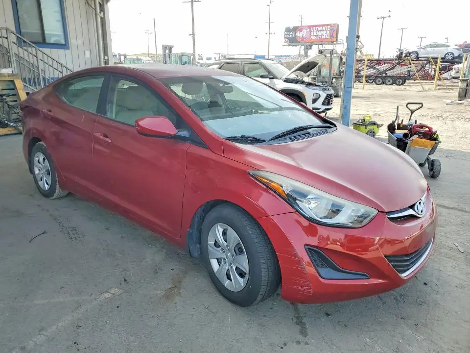 2016 HYUNDAI ELANTRA SE  