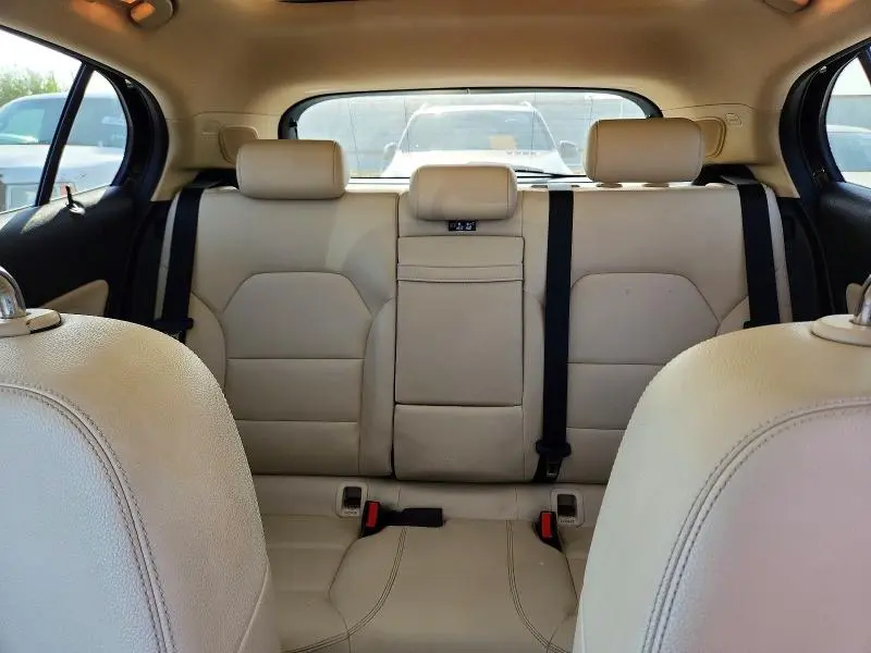 2015 MERCEDES-BENZ GLA 250  