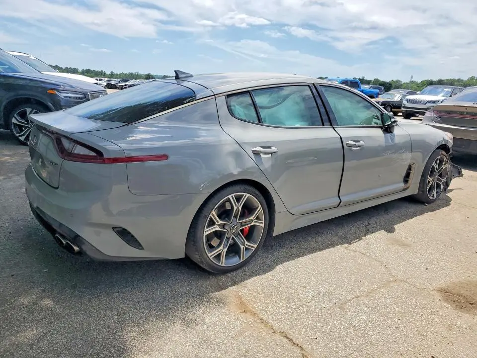 2018 KIA STINGER GT  