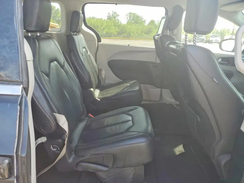 2019 CHRYSLER PACIFICA TOURING L PLUS  