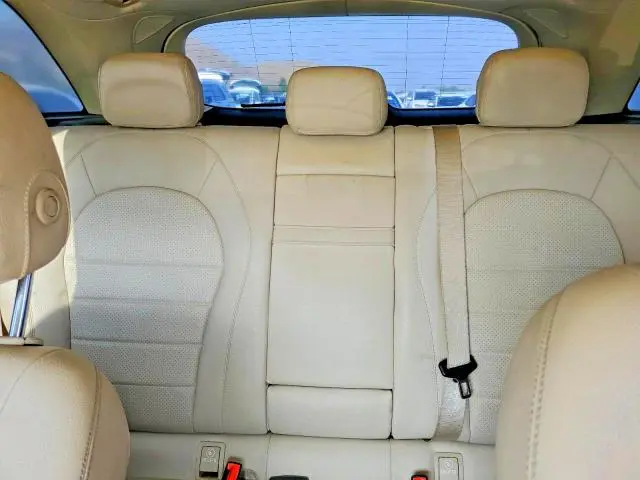 2019 MERCEDES-BENZ GLC 300  