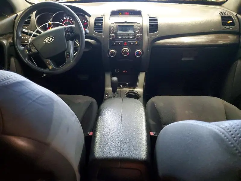 2011 KIA SORENTO LX  