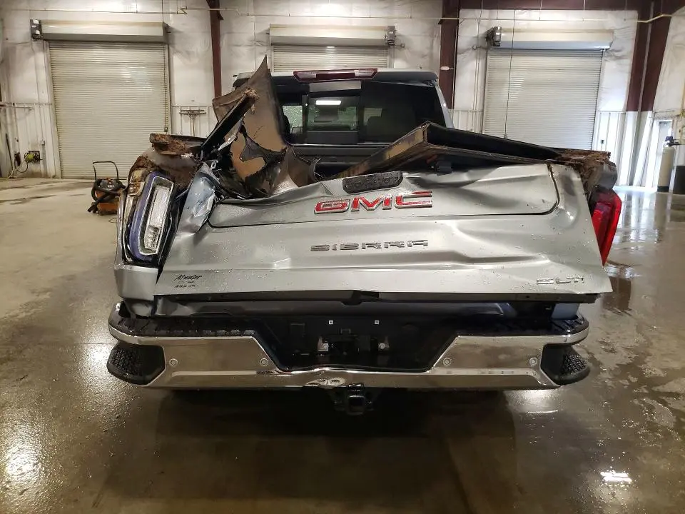 2026 GMC SIERRA K1500 SLT  
