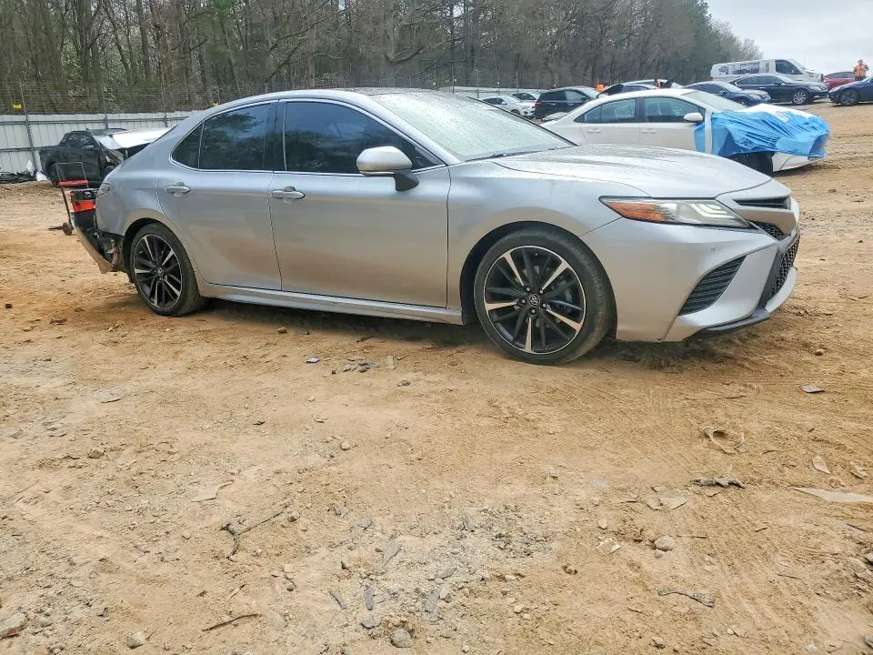 2018 TOYOTA CAMRY XSE  