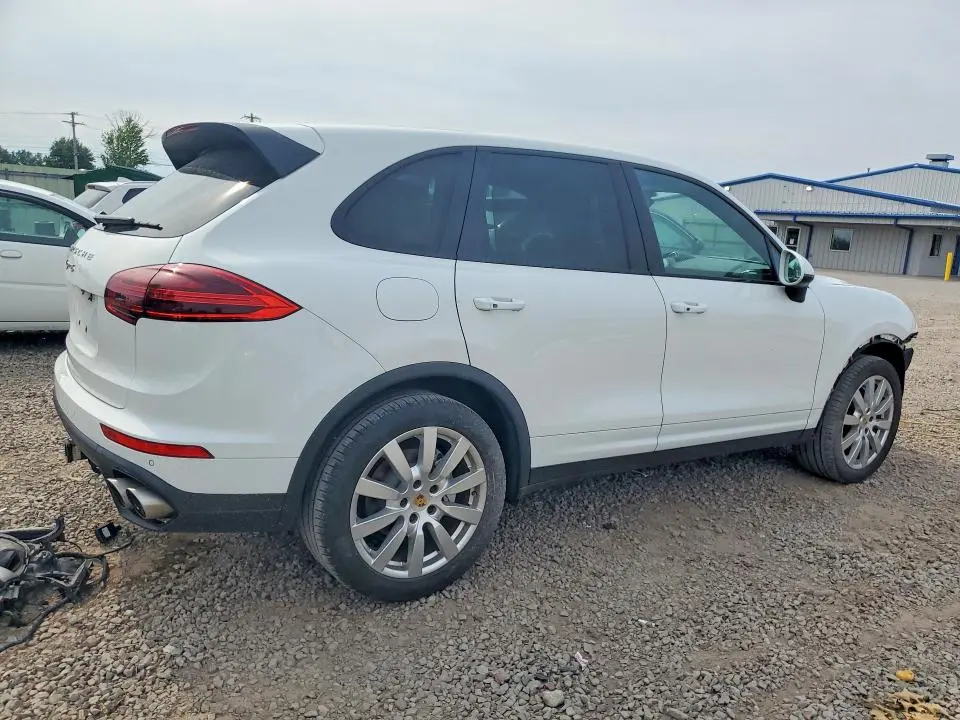 2018 PORSCHE CAYENNE S  
