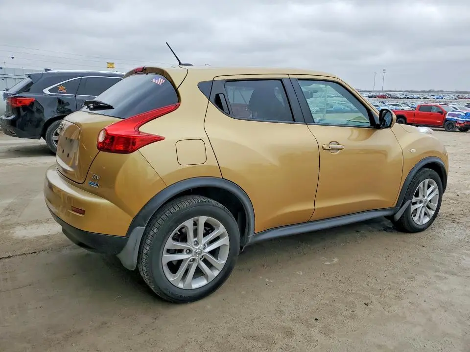2013 NISSAN JUKE S  