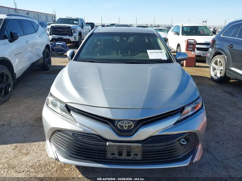 2018 TOYOTA CAMRY LE