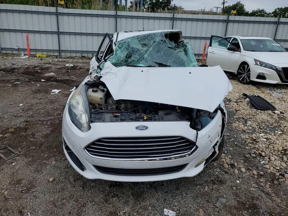 2017 FORD FIESTA SE  