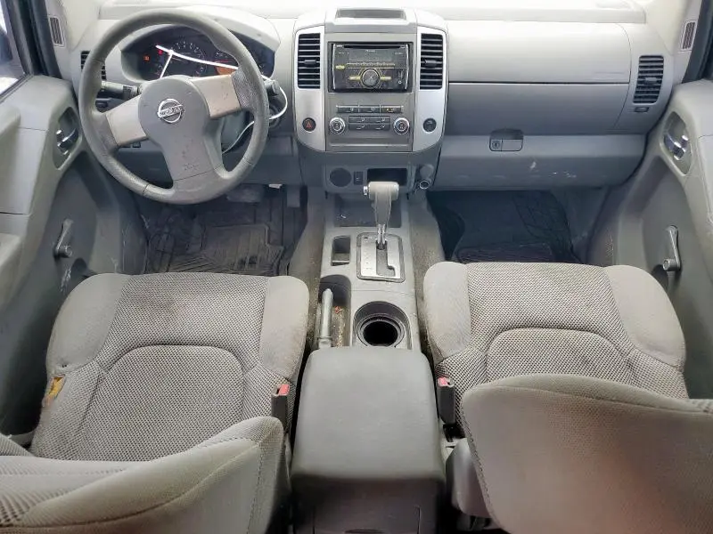2010 NISSAN FRONTIER CREW CAB SE  