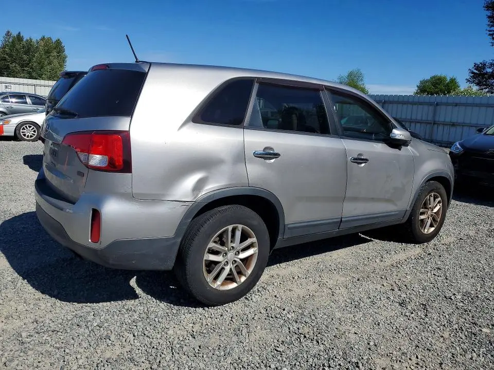 2014 KIA SORENTO LX  