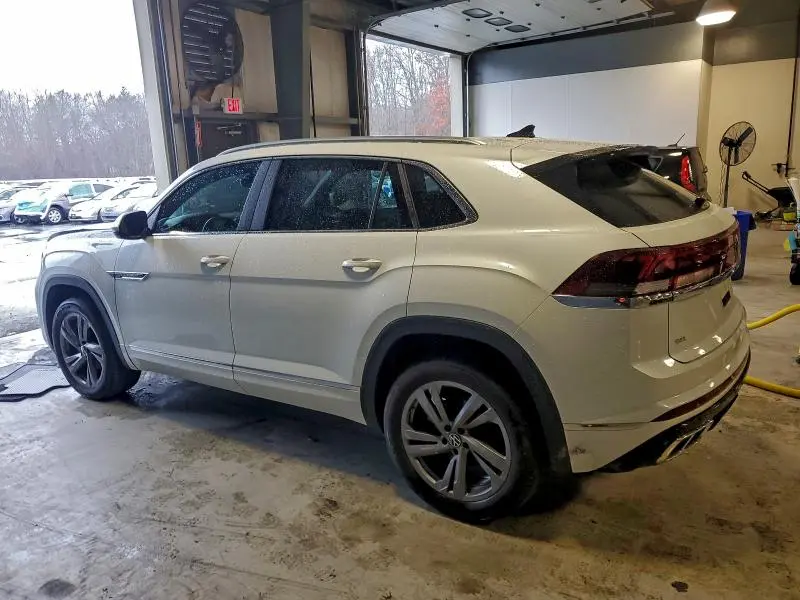 2024 VOLKSWAGEN ATLAS CROSS SPORT SEL R-LINE  