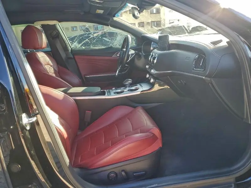 2022 KIA STINGER GT2  