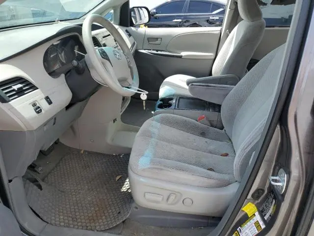 2011 TOYOTA SIENNA LE  