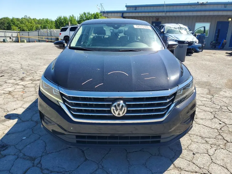 2020 VOLKSWAGEN PASSAT SE  