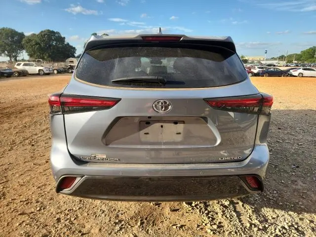 2021 TOYOTA HIGHLANDER LIMITED  