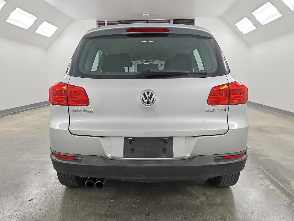 2014 VOLKSWAGEN TIGUAN S  