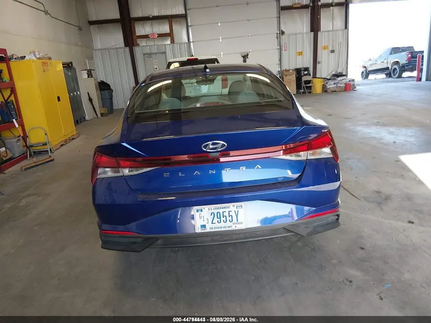 2021 HYUNDAI ELANTRA SE