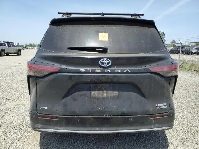 2021 TOYOTA SIENNA LIMITED  