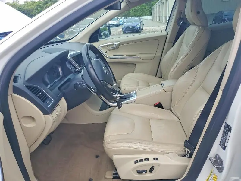2014 VOLVO XC60 T6  