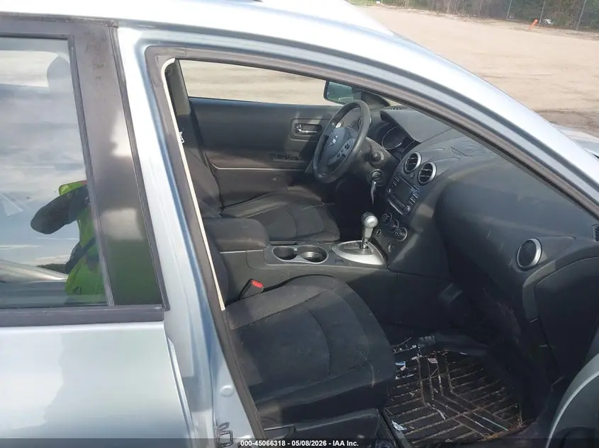 2015 NISSAN ROGUE SELECT S