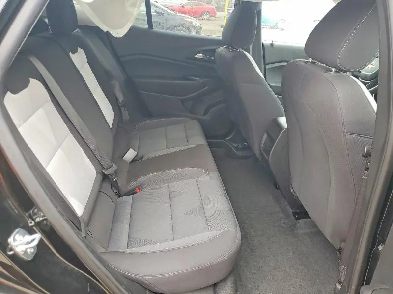 2025 CHEVROLET TRAX LS  