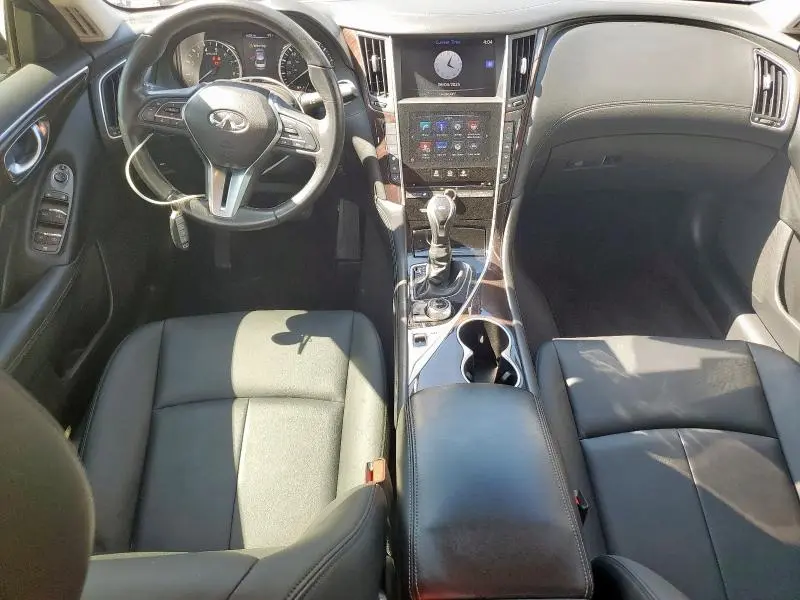 2018 INFINITI Q50 LUXE  