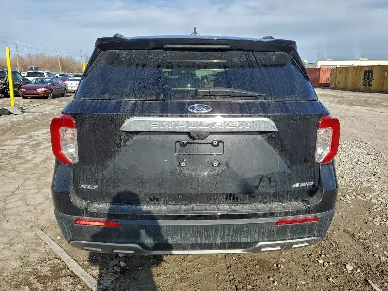 2022 FORD EXPLORER XLT  