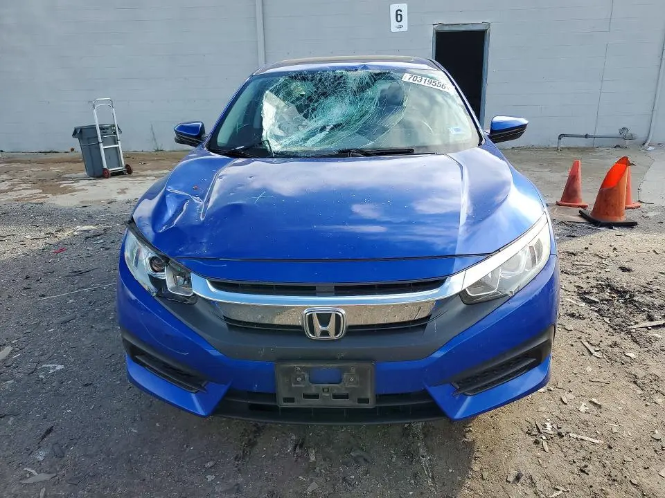 2018 HONDA CIVIC EX  