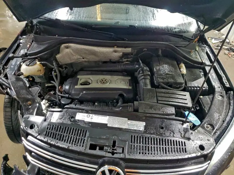 2012 VOLKSWAGEN TIGUAN S  