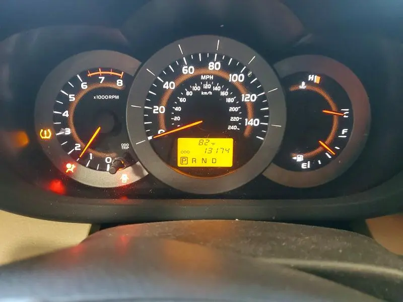 2011 TOYOTA RAV4 BASE  