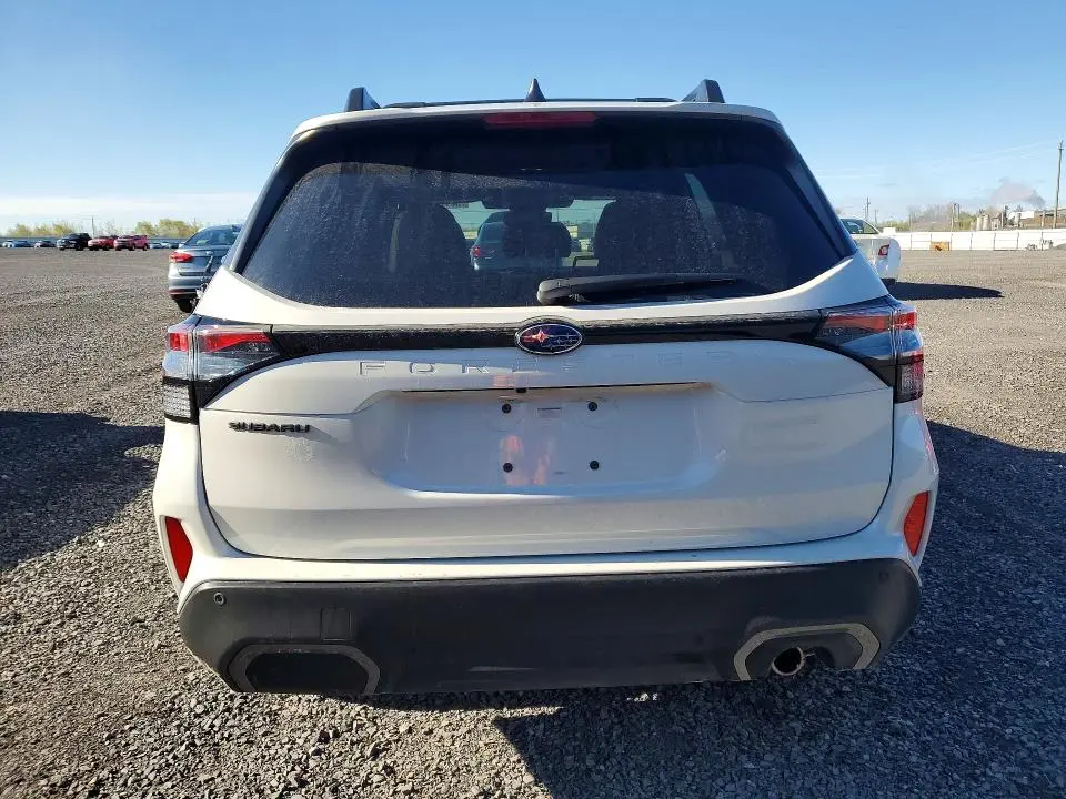 2025 SUBARU FORESTER LIMITED  