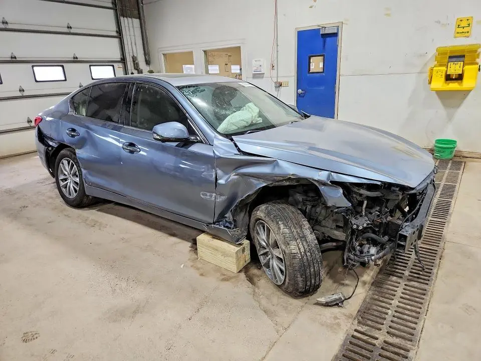 2016 INFINITI Q50 3.0T PREMIUM  