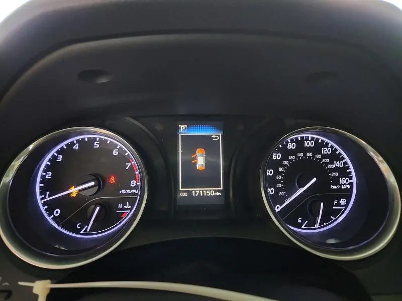 2020 TOYOTA CAMRY LE  