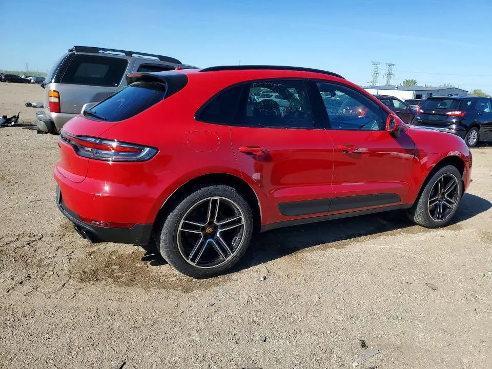 2021 PORSCHE MACAN   