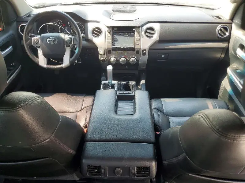 2017 TOYOTA TUNDRA SR5  