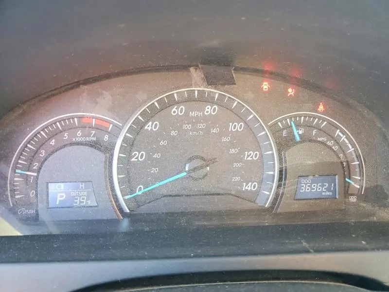 2012 TOYOTA CAMRY LE  