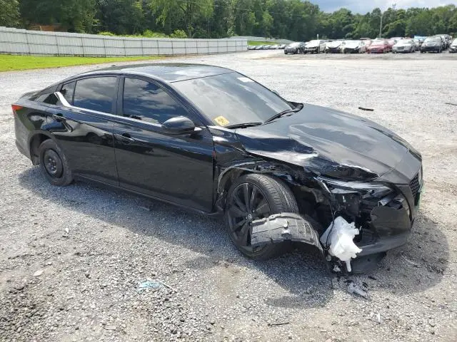 2022 NISSAN ALTIMA SR  